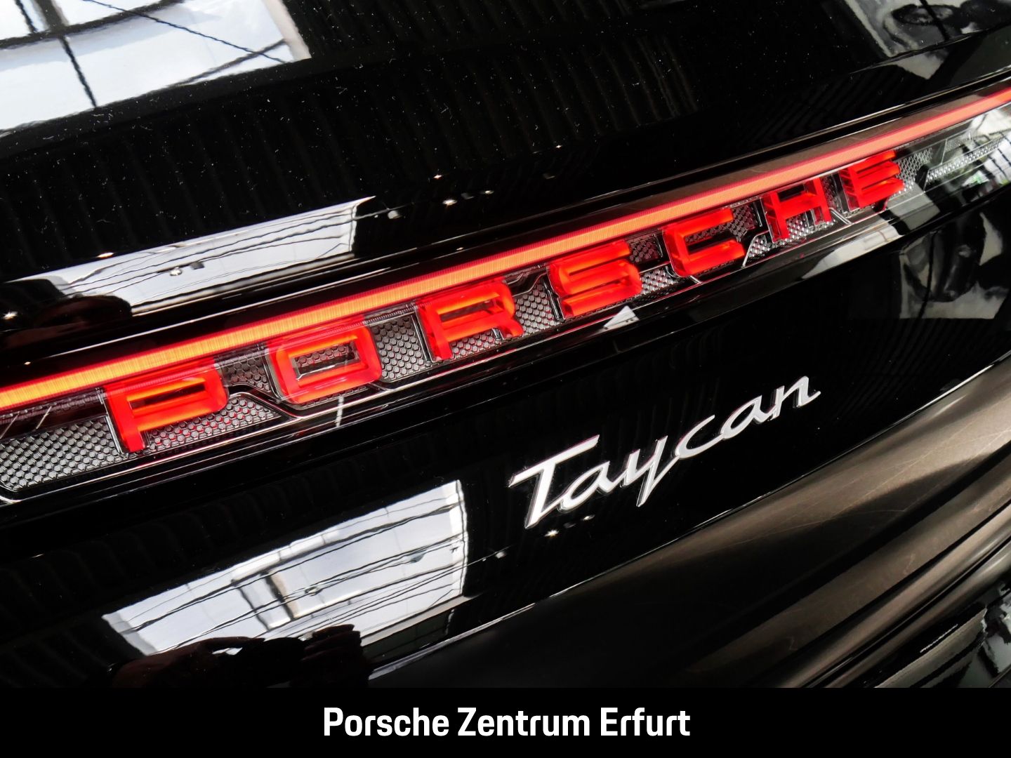 Porsche Taycan Sport Turismo/Performancebatterie Plus/So