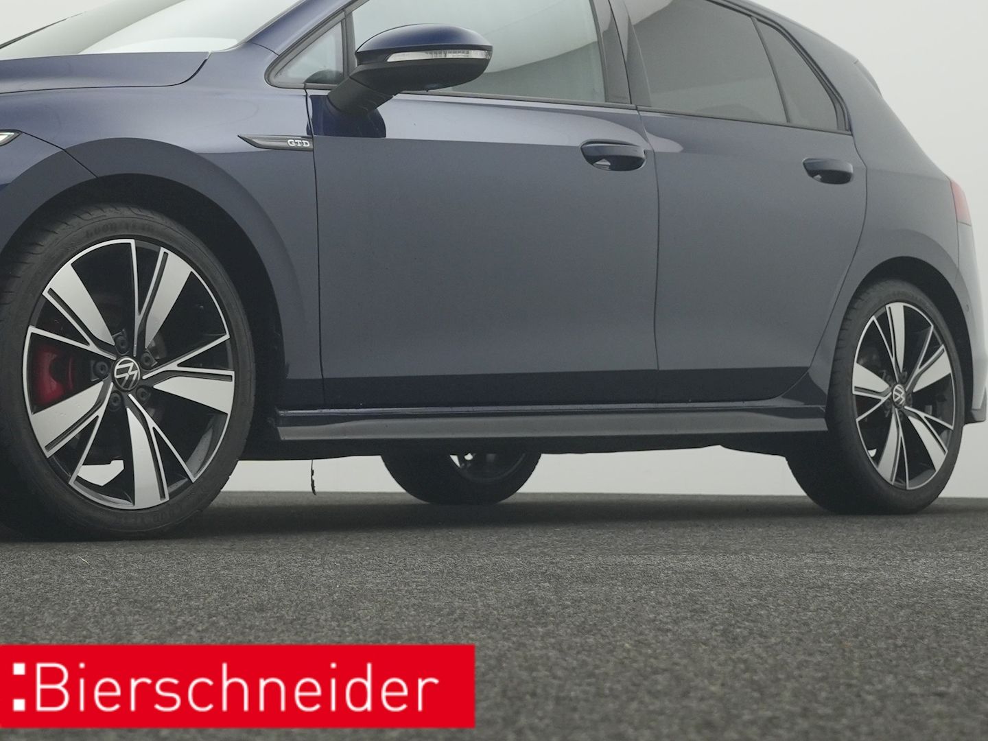 Volkswagen Golf 8 2.0 TDI DSG GTD PANO DCC IQ.LIGHT STANDH