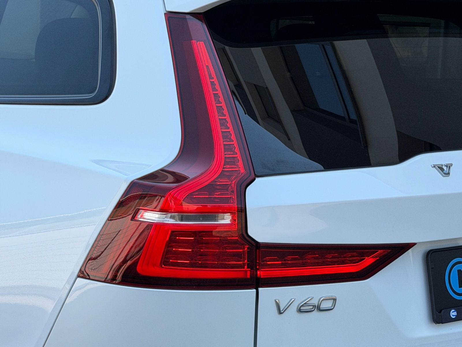 Volvo V60 CROSS COUNTRY PLUS AWD*ACC*PANO*LEDER*360*.