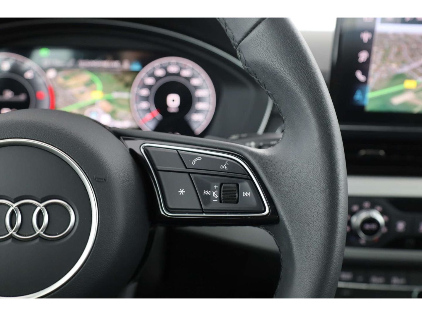 Audi A5 Cabriolet 40TDI quattro S line AHK/20''/Matri