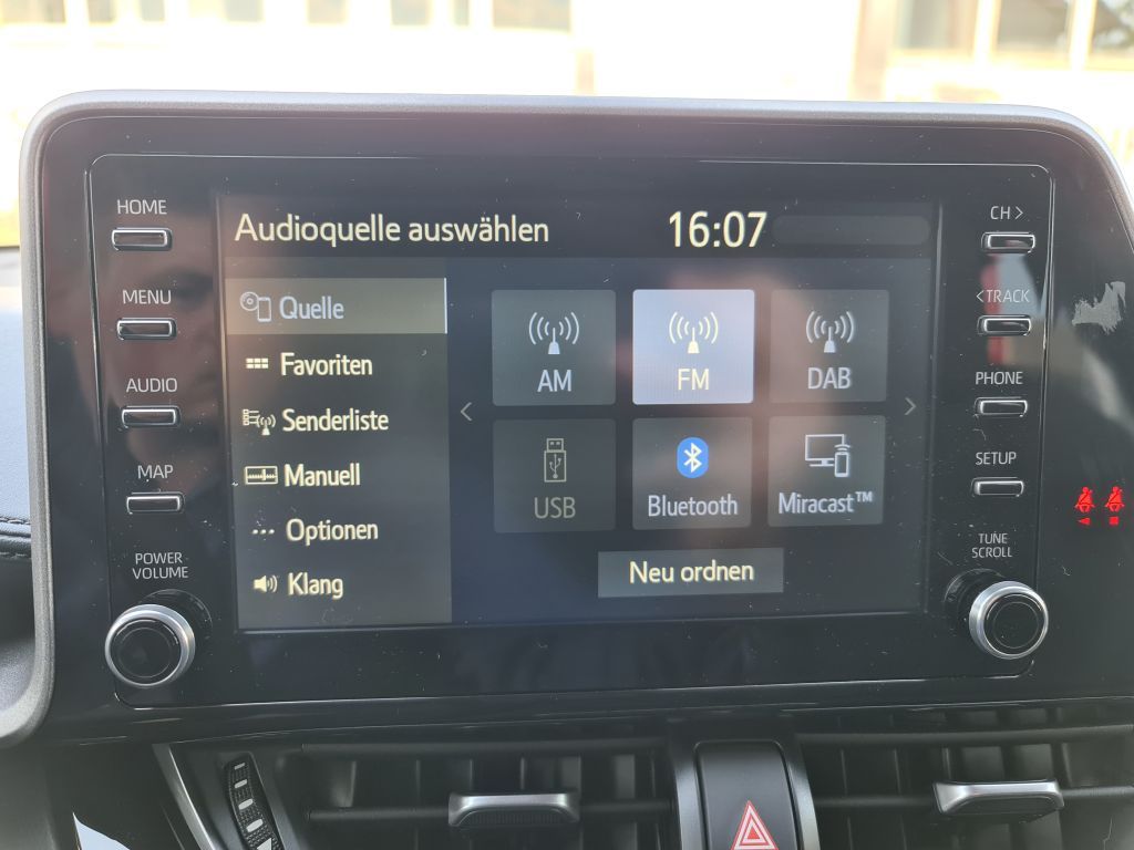 Toyota C-HR Hybrid Flow - Samsaru's Car Outlet
