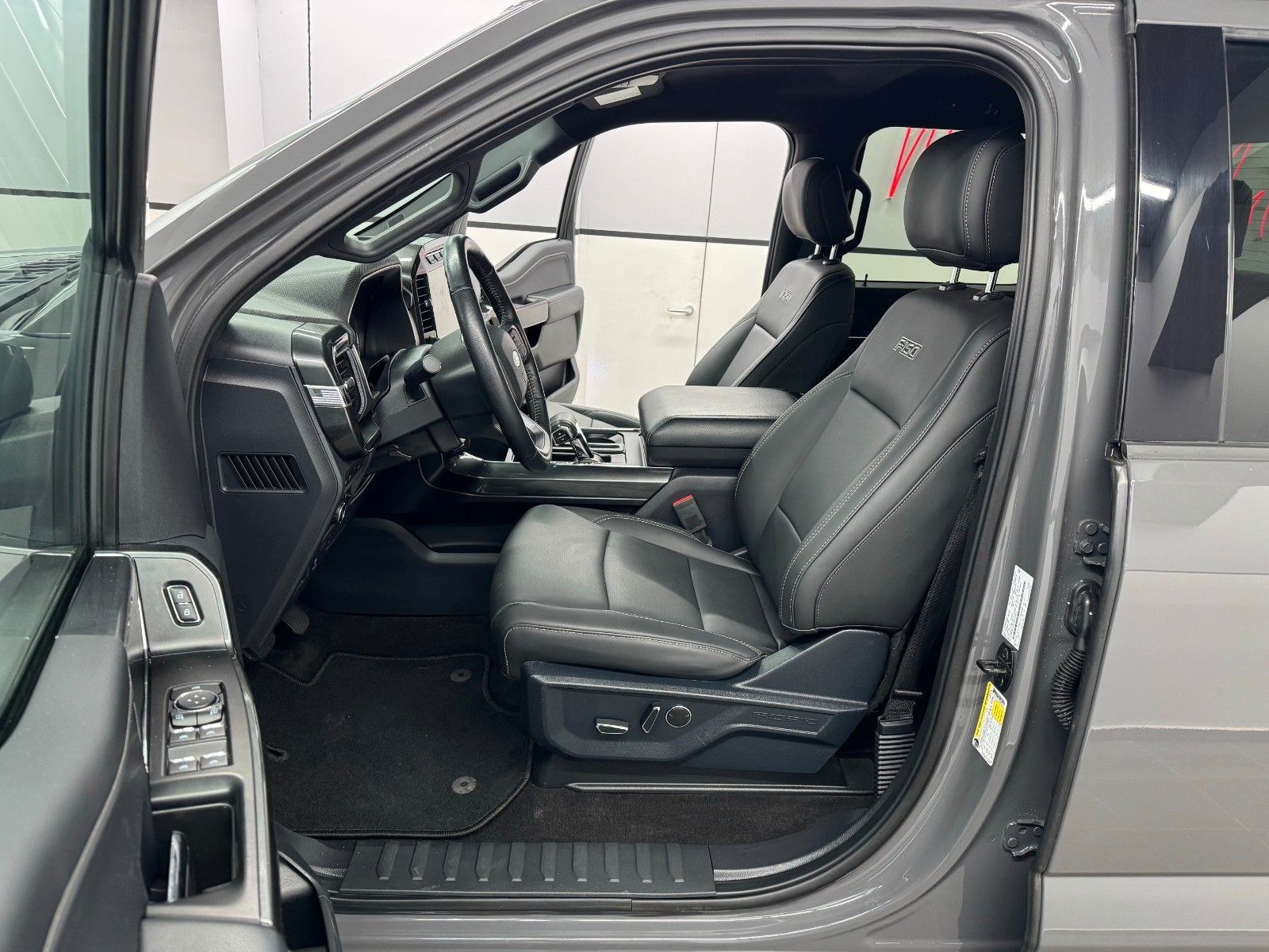 Ford F 150 5.0 XLT Supercrew - Samsaru's Car Outlet