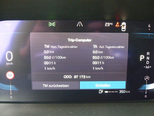 Volvo XC60 Momentum Pro B4 - Samsaru's Car Outlet
