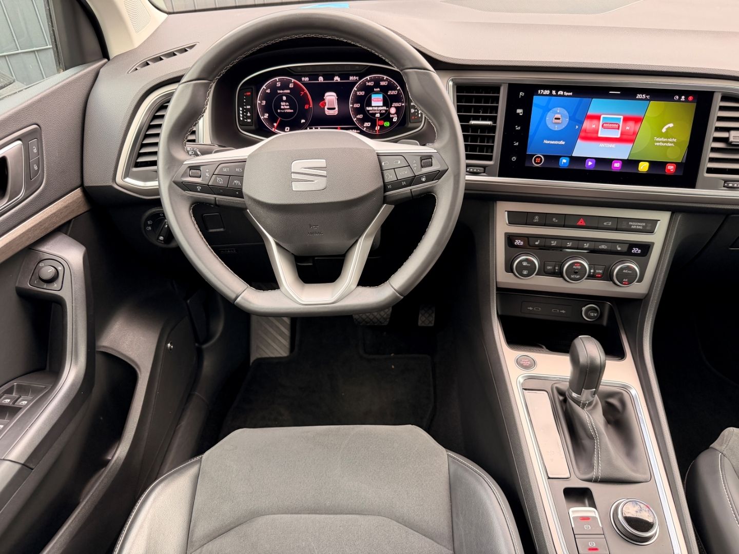Seat Ateca Xperience 1.5 TSI DSG ALLWETTER/AHK/NAV/SH