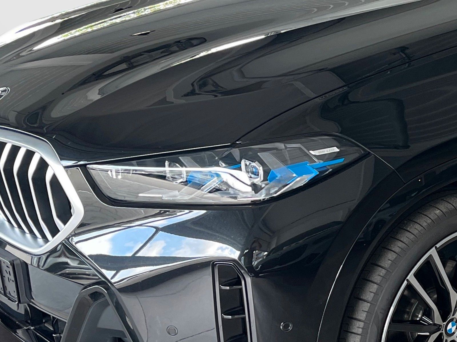 BMW X6 xDrive 40d M SPORT/LED/AHK/PANO-DA/H&K