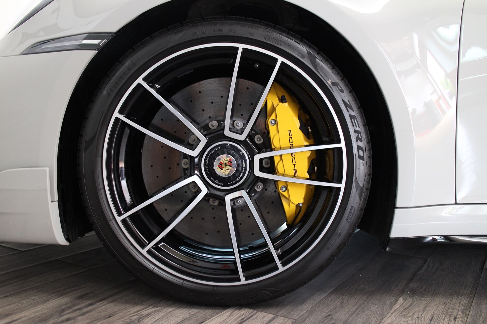 Porsche 911 992 Turbo S Cabriolet Keramik Lift PSAM PDLS