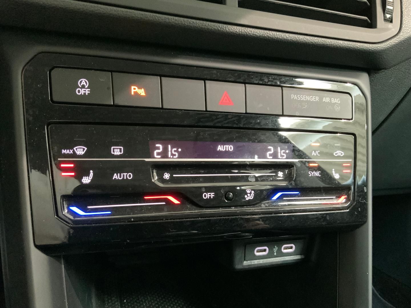 Volkswagen T-Cross Life 1.0 TSI DSG - Samsaru's Car Outlet