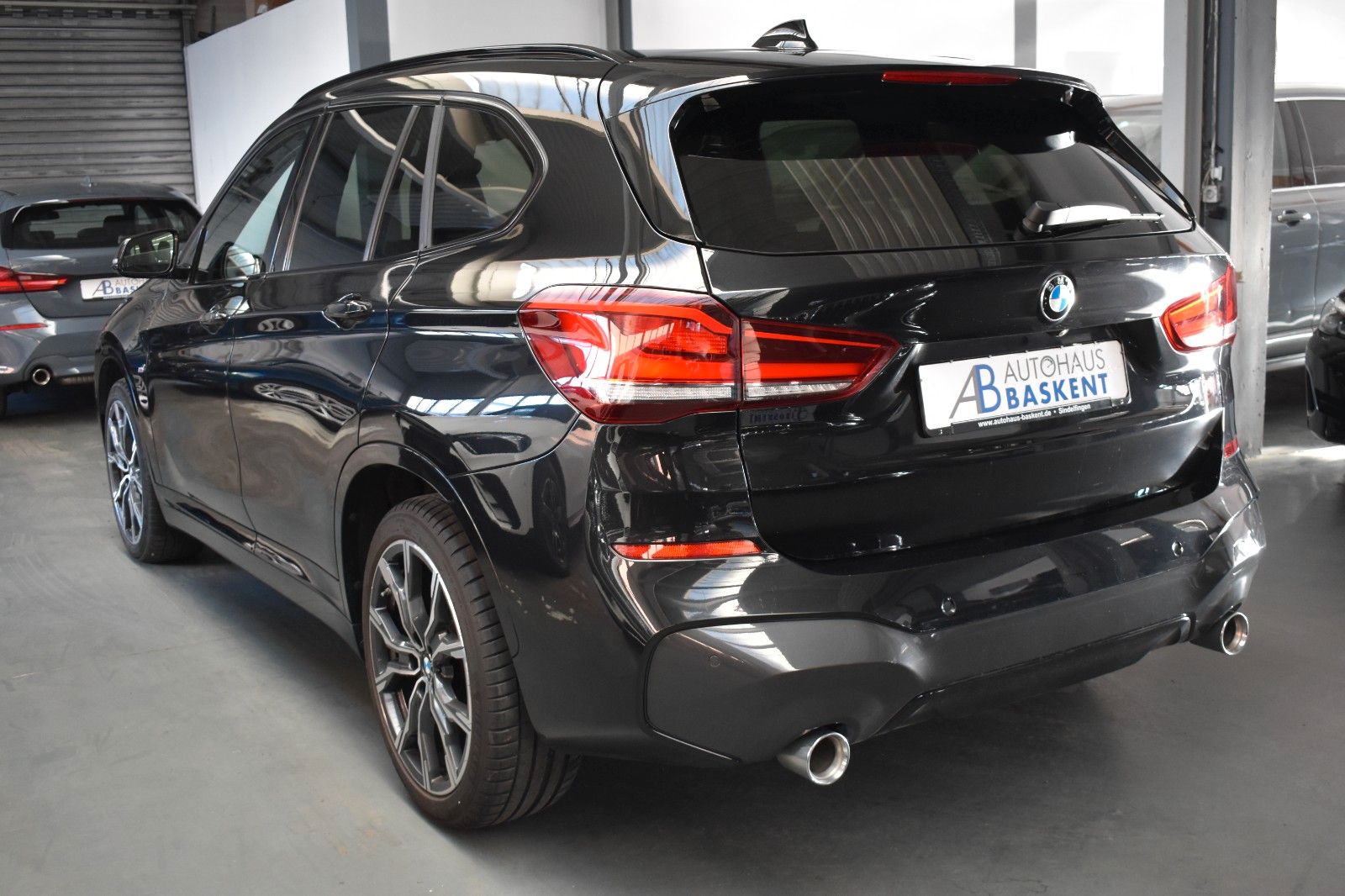 BMW X1 xDrive 25 d M SPORT - Samsaru's Car Outlet