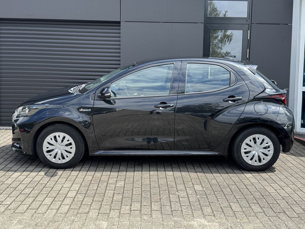 Toyota Yaris 1.5 Hybrid Business Edition - Samsaru's Car Outlet
