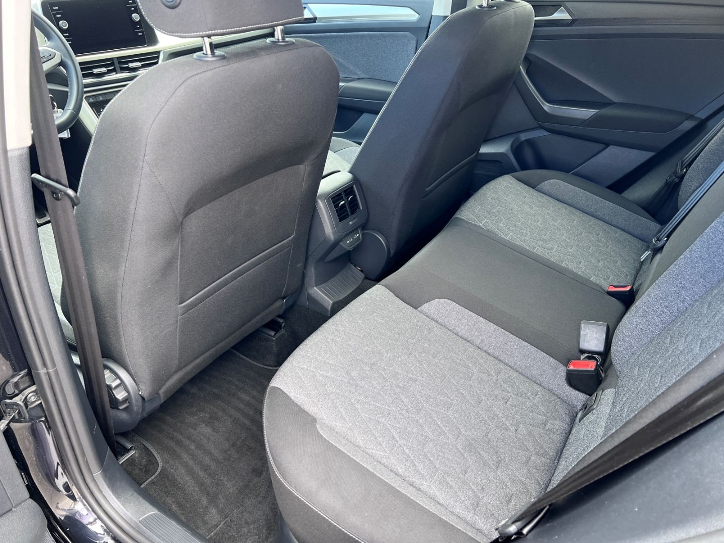 Volkswagen T-Roc 1.0TSI Move - Samsaru's Car Outlet