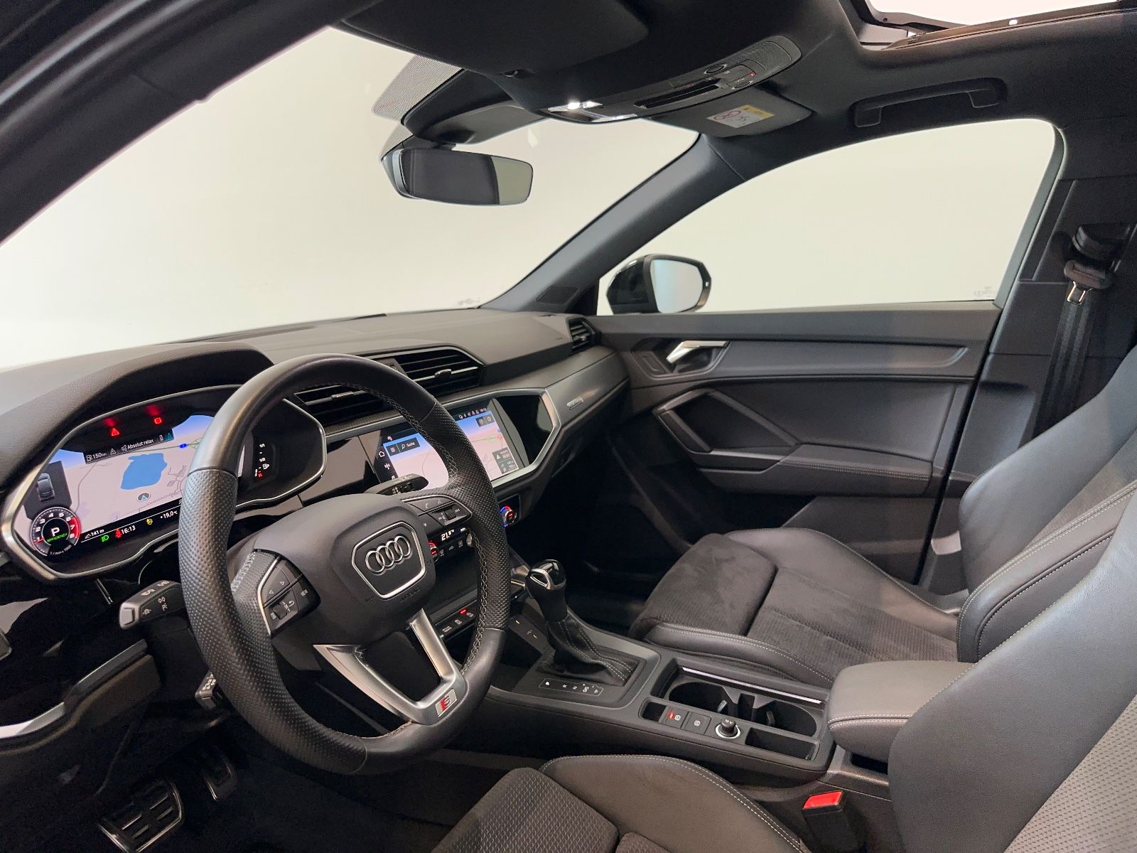Audi Q3 Sportback 40 TFSI quattro S line - Samsaru's Car Outlet