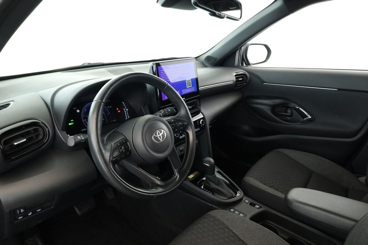 Toyota Yaris Cross CVT Team D LED Navi SHZ iACC Kam 17"