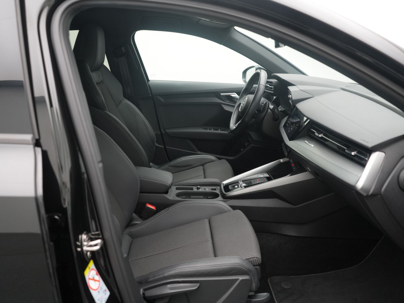 Audi A3 Sportback e S line NAVI VIRT AHK ACC LEDER