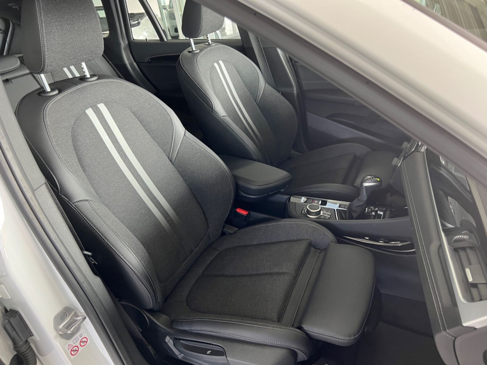 BMW X1 xDrive25e M Sportpaket - Samsaru's Car Outlet