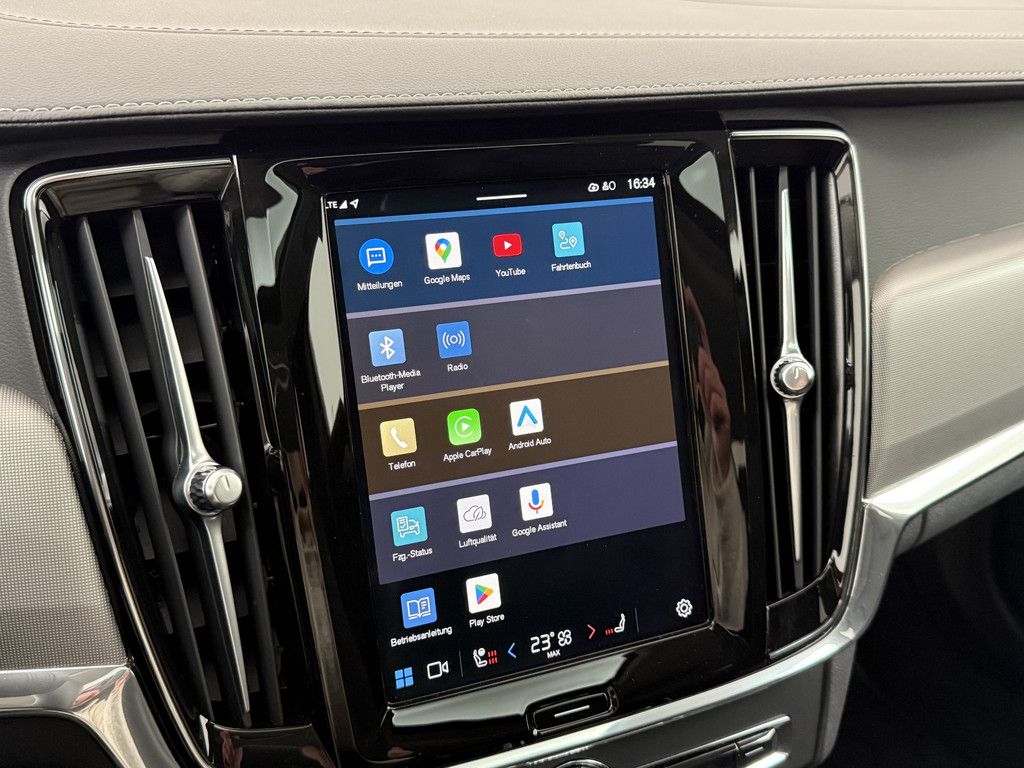 Volvo S90 T8 Ultimate Dark Plug-In Hybrid AWD