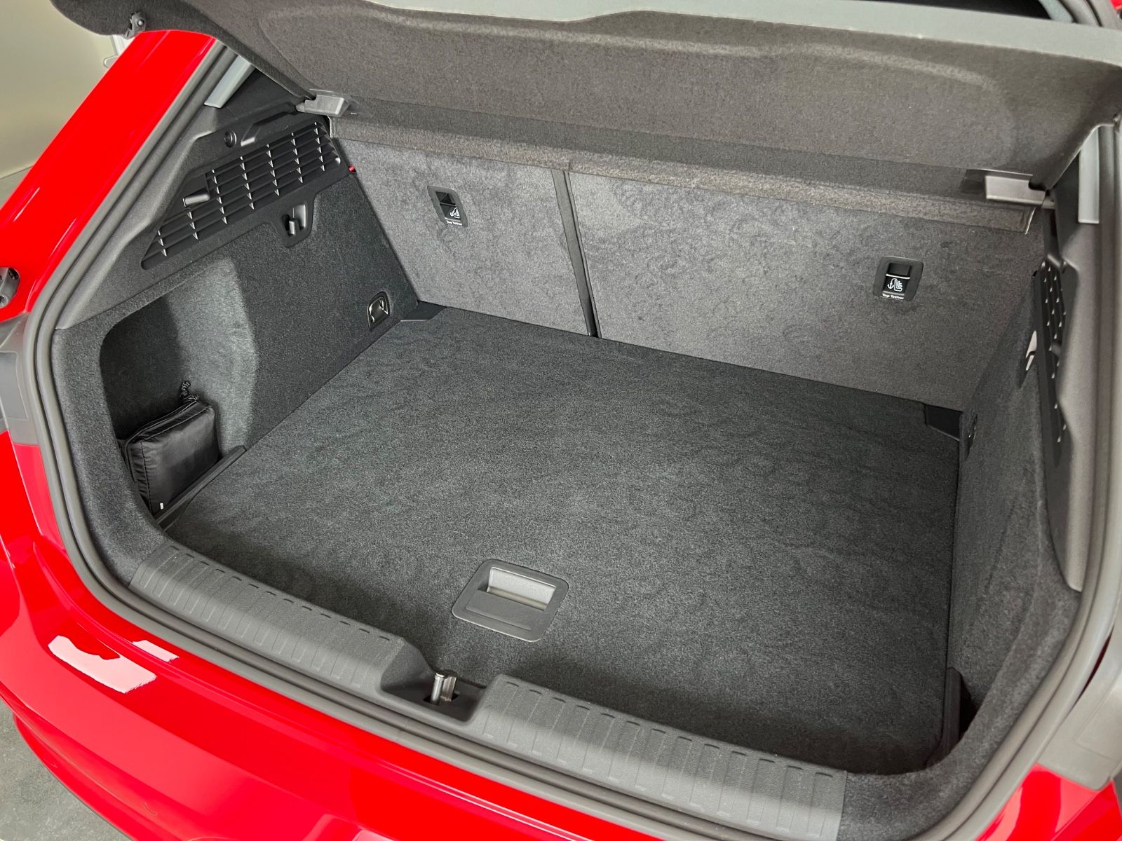 Audi A3 Sportback 35 TFSI - Samsaru's Car Outlet