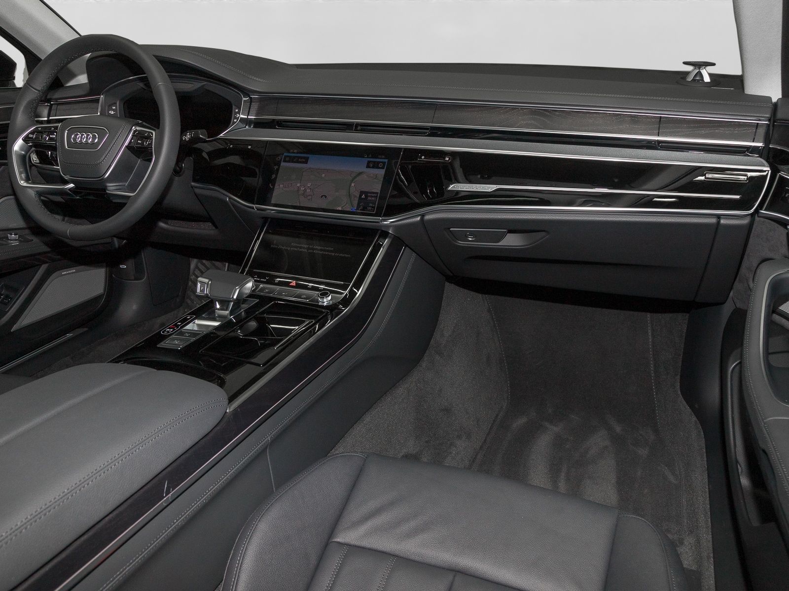 Audi A8 Lang 60 TFSIe Q - Samsaru's Car Outlet
