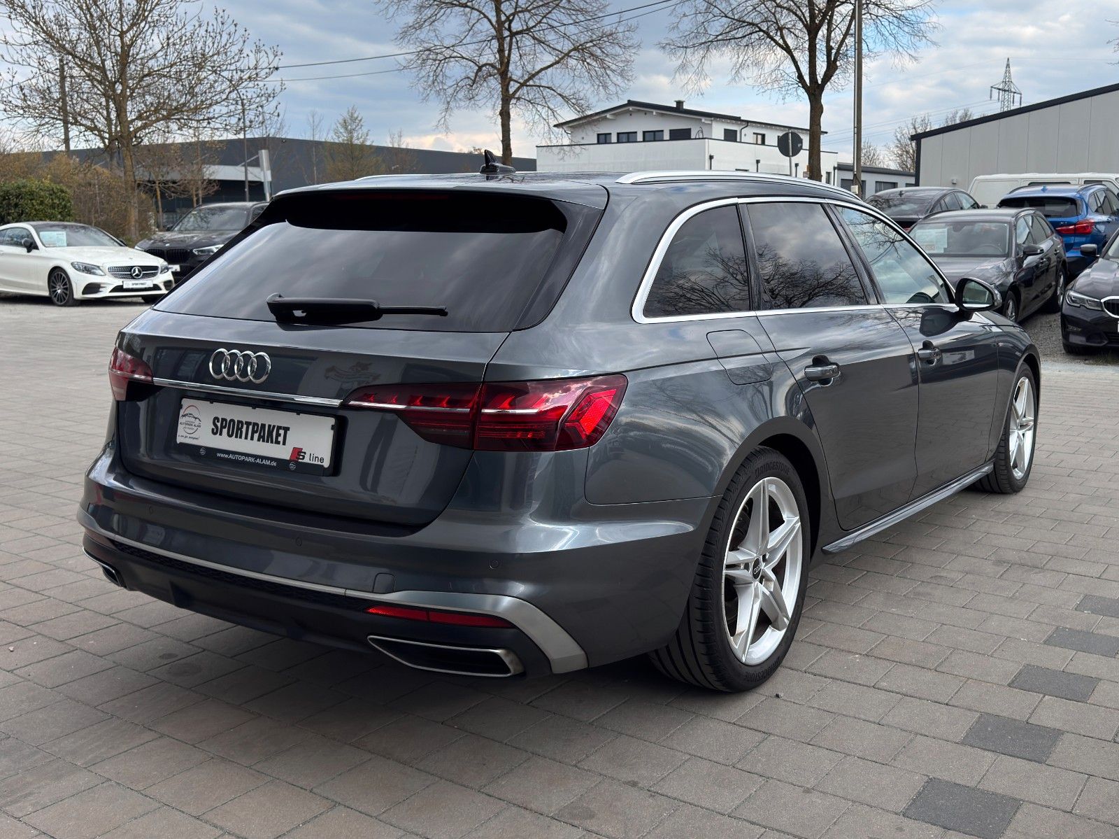 Audi A4 Av. 40 TDI S line S-Tr. - Samsaru's Car Outlet