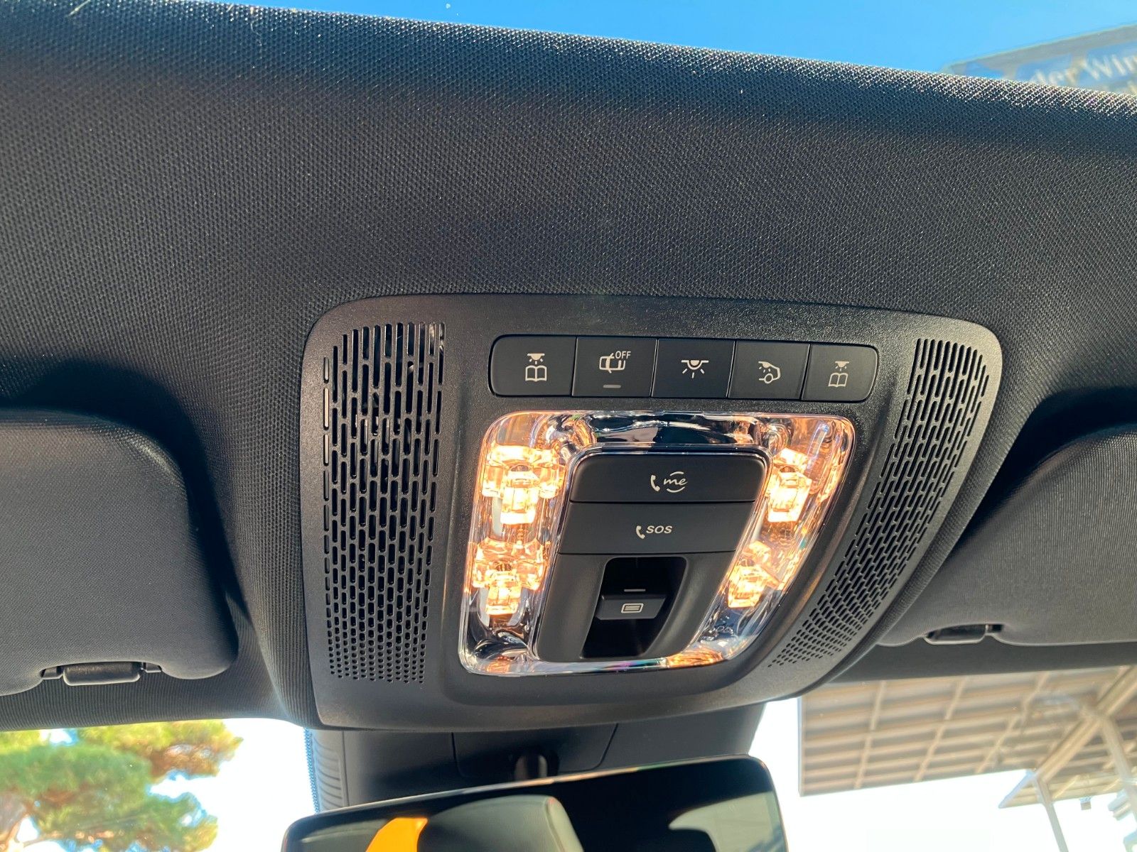 Mercedes-Benz A 250 e AMG - Samsaru's Car Outlet