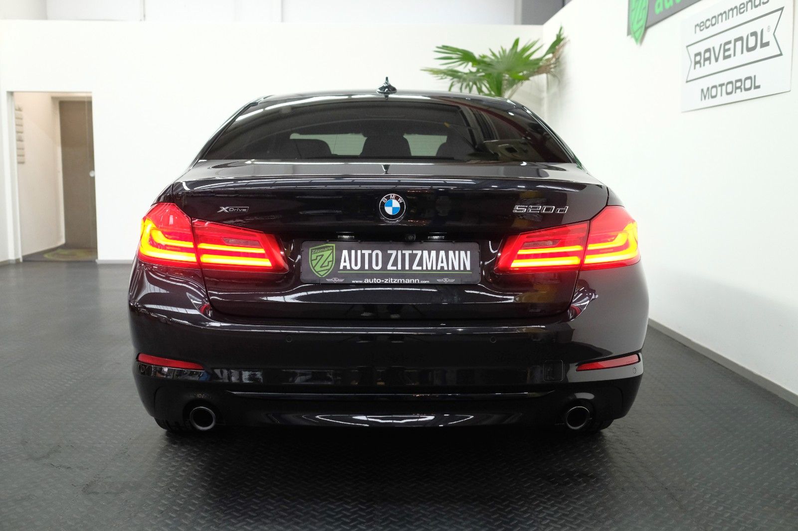 BMW 520d xDrive SportLine/SCHIEBEDACH/BUSINESS/HEADU