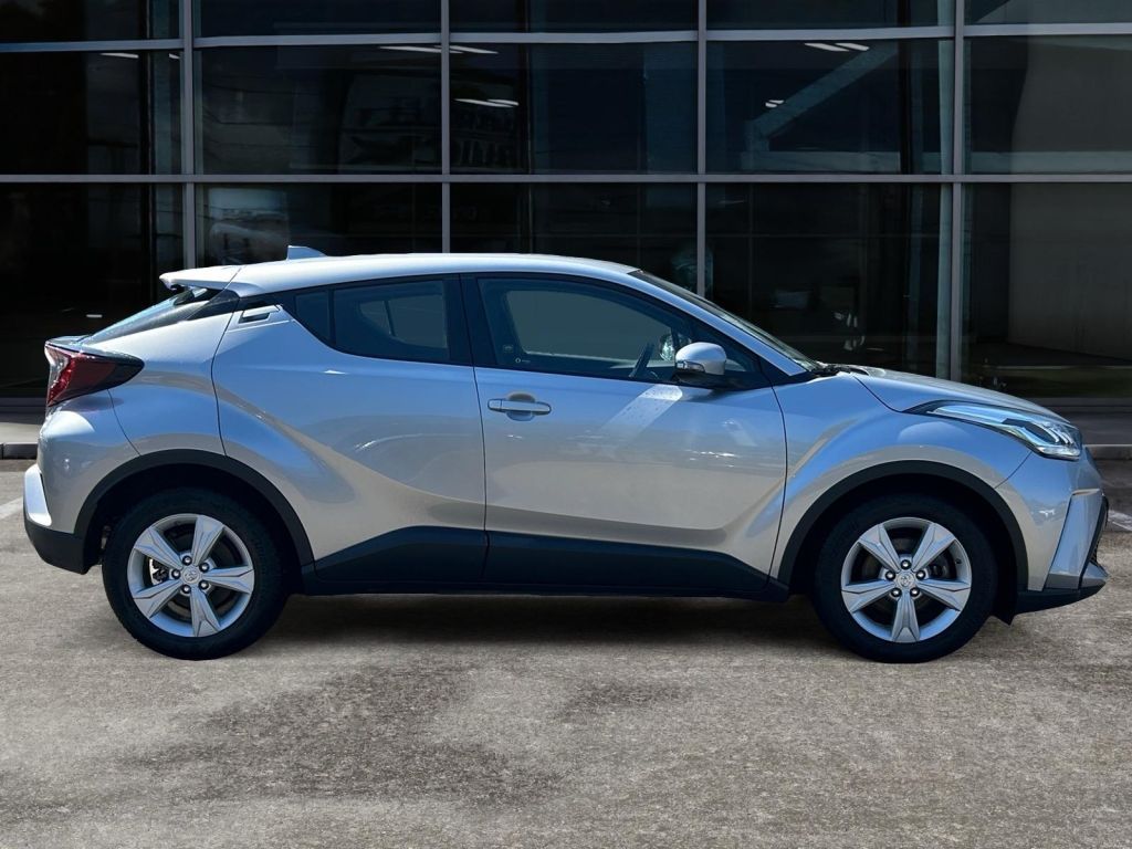 Toyota C-HR Hybrid Business-Edition - Samsaru's Car Outlet
