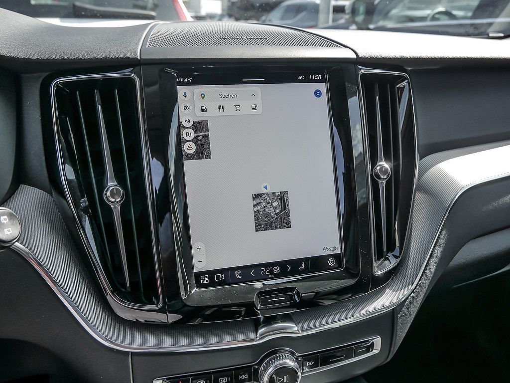 Volvo XC60 B4 Plus Dark AWD