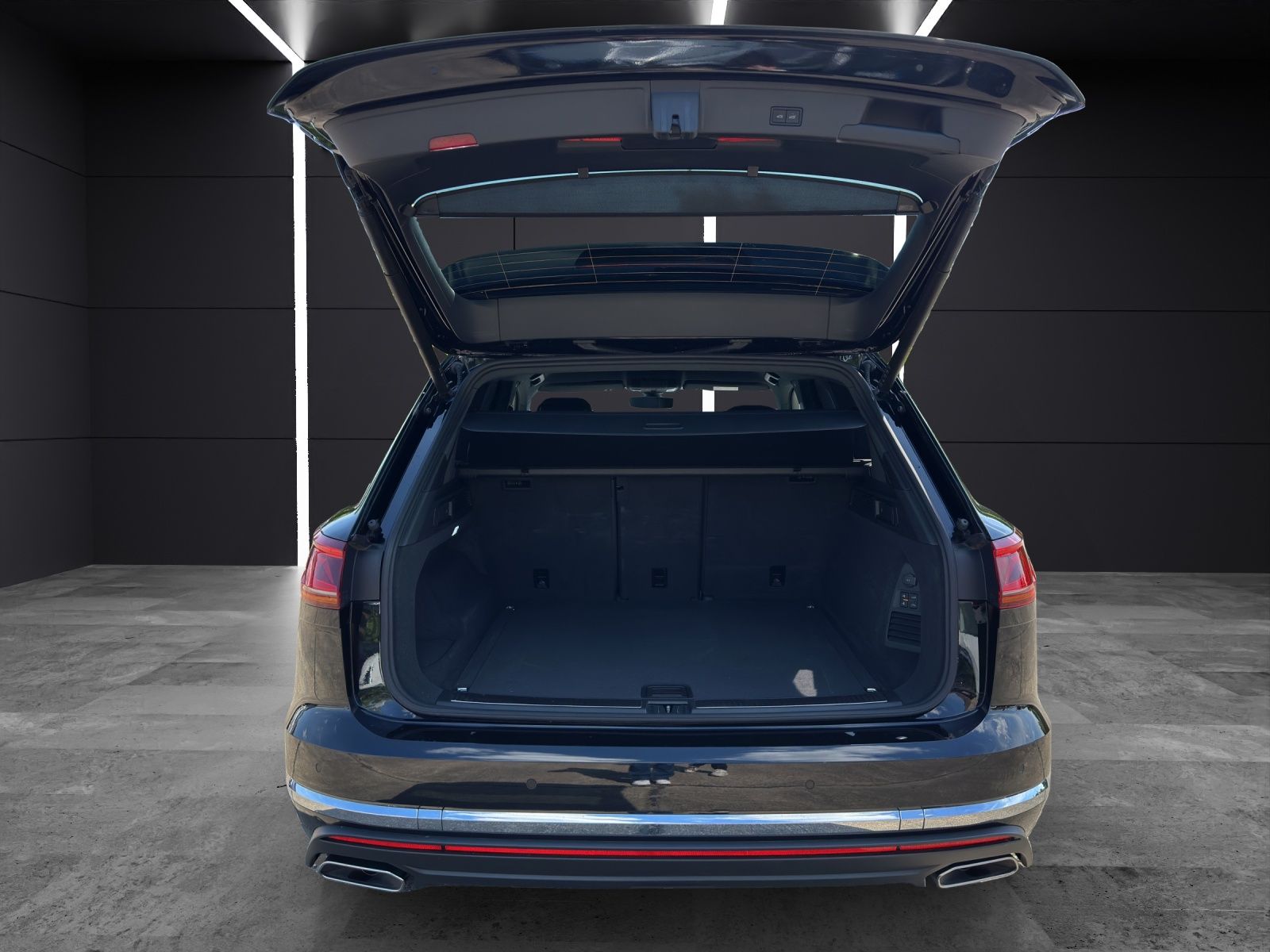 Volkswagen Touareg Elegance TDI 4M - Samsaru's Car Outlet