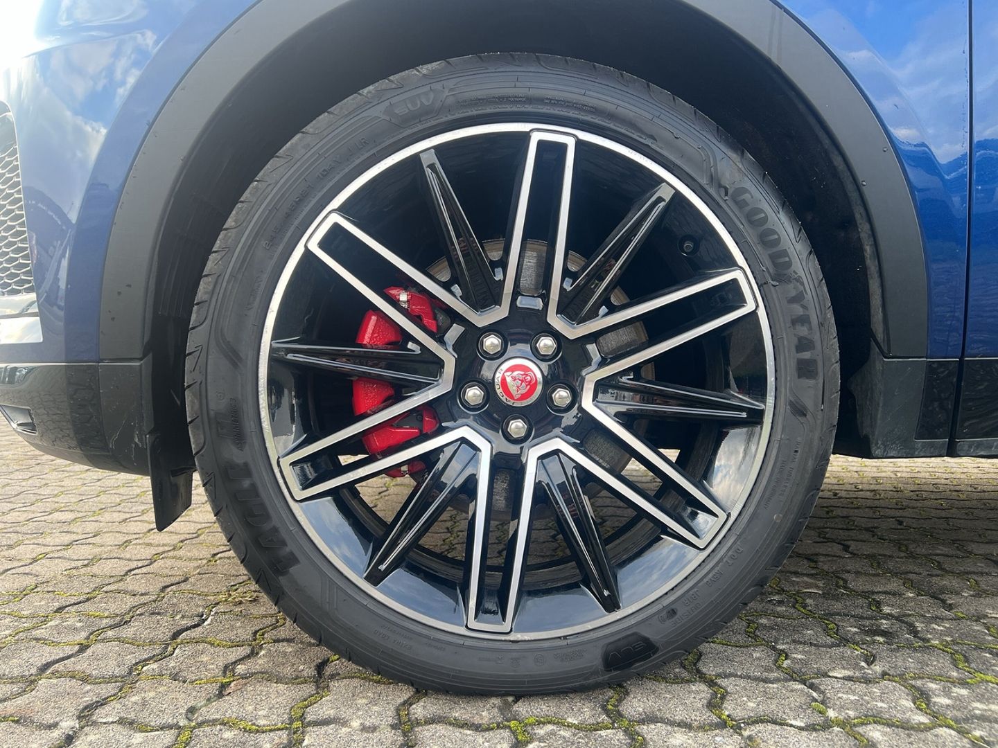 Jaguar E-Pace P200 R-Dynamic Black AWD ''21''Alu''Heckk