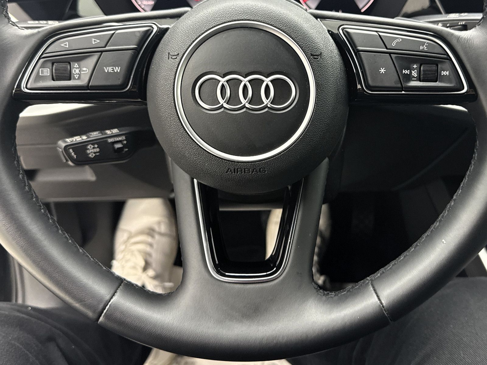 Audi A3 Limousine 30 eTFSI advanced Edition One ACC A