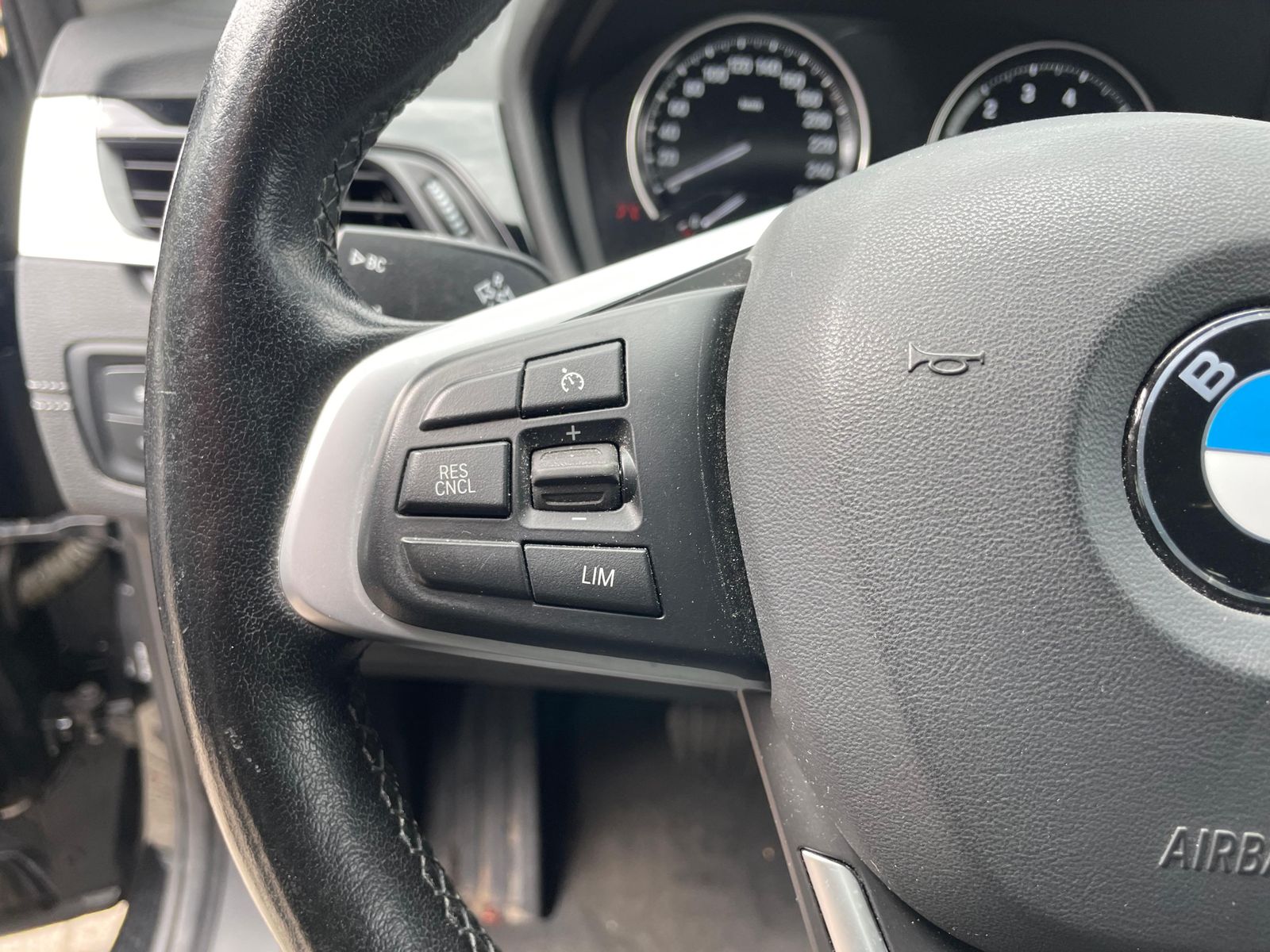 BMW X1 xDrive25e - Samsaru's Car Outlet
