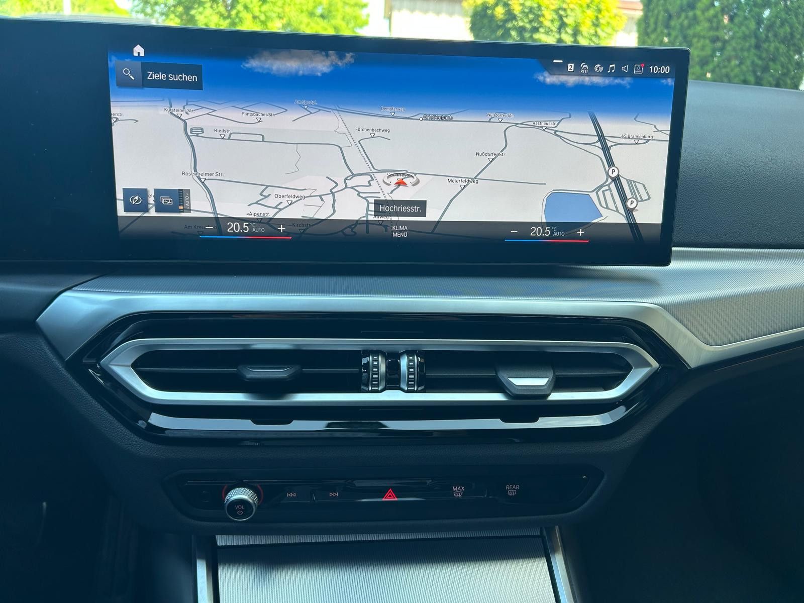 BMW 320 d xDrive M-Sport - Samsaru's Car Outlet