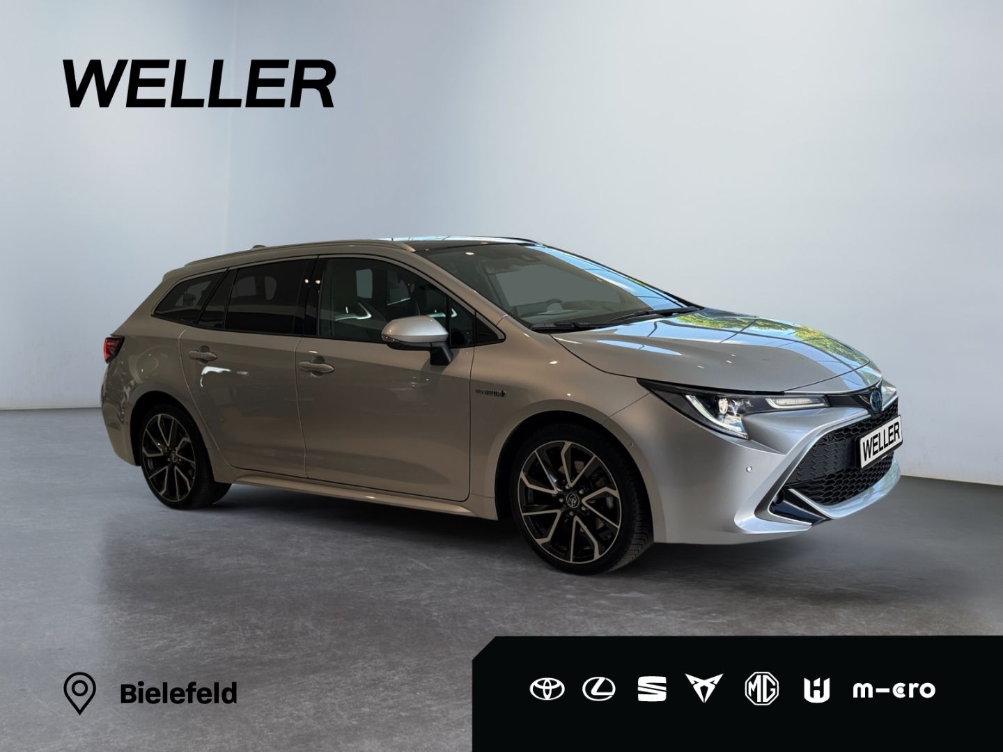 Toyota Corolla 2.0 Hybrid TS Lounge - Samsaru's Car Outlet