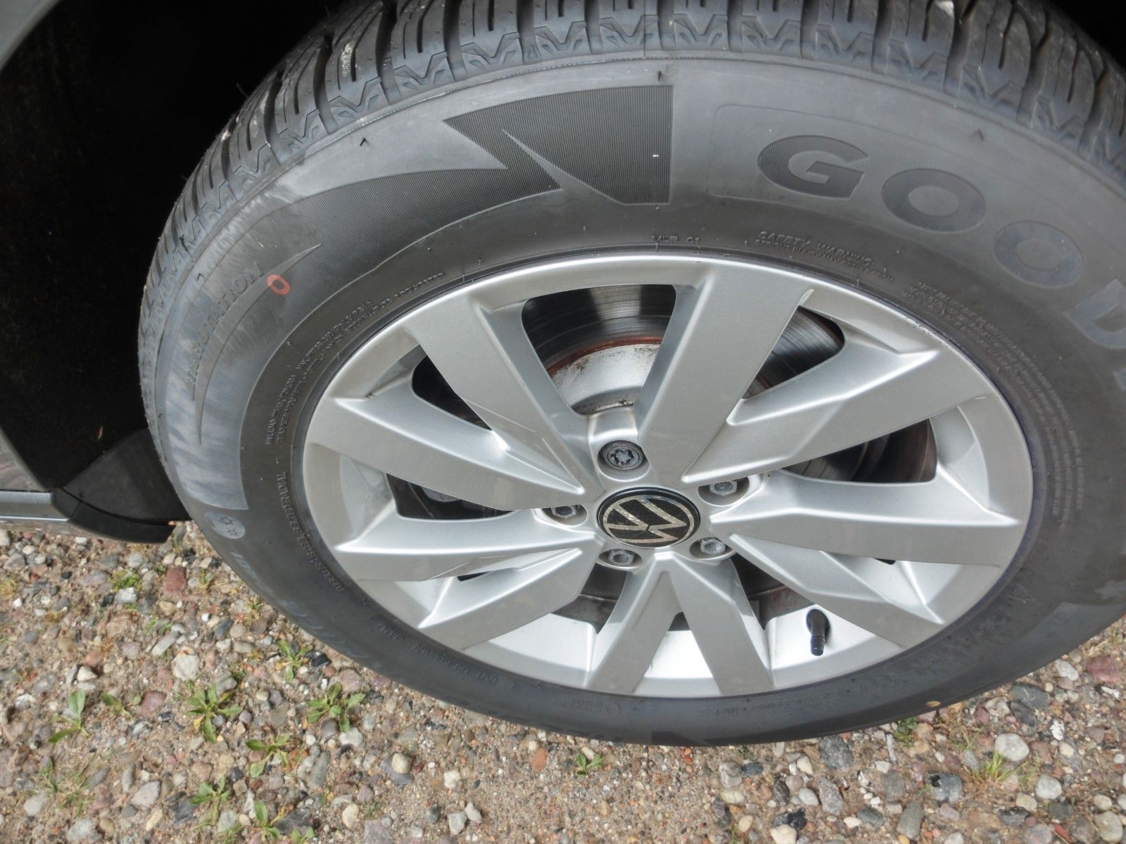 Volkswagen Passat Variant - Samsaru's Car Outlet