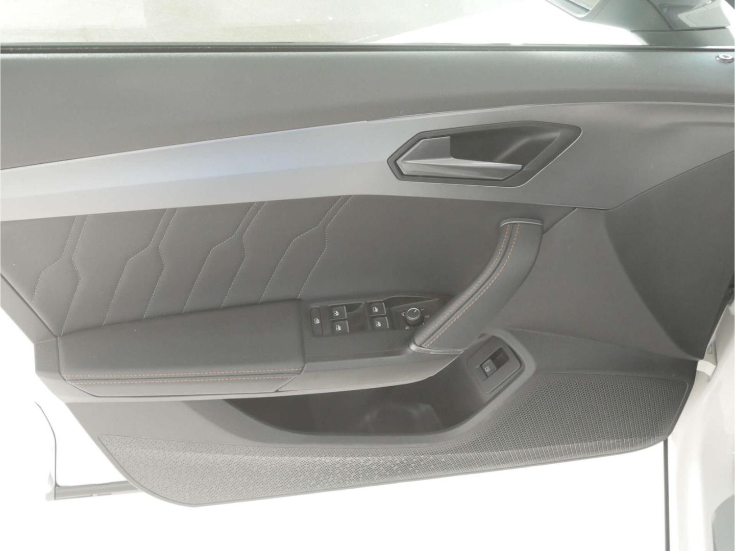 Cupra Formentor 1.4 DSG e-Hybrid AHK/P-Dach/NAV/RFK/SH