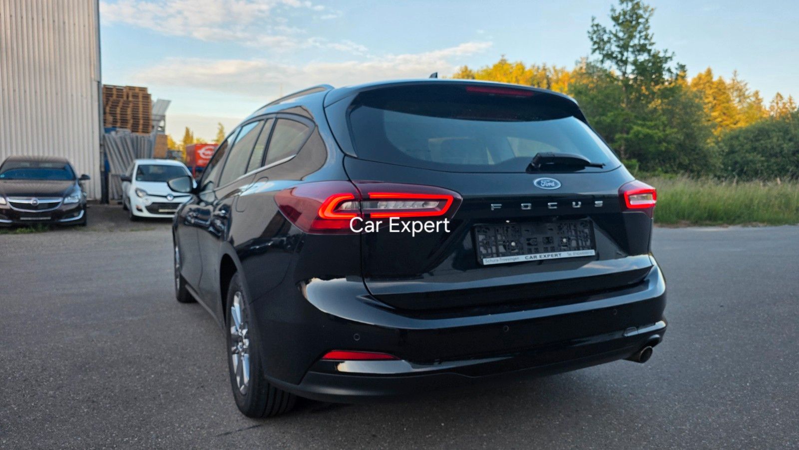 Ford Focus TurnierTitanium,1Hand,8xAlu,Scheckheft,LED