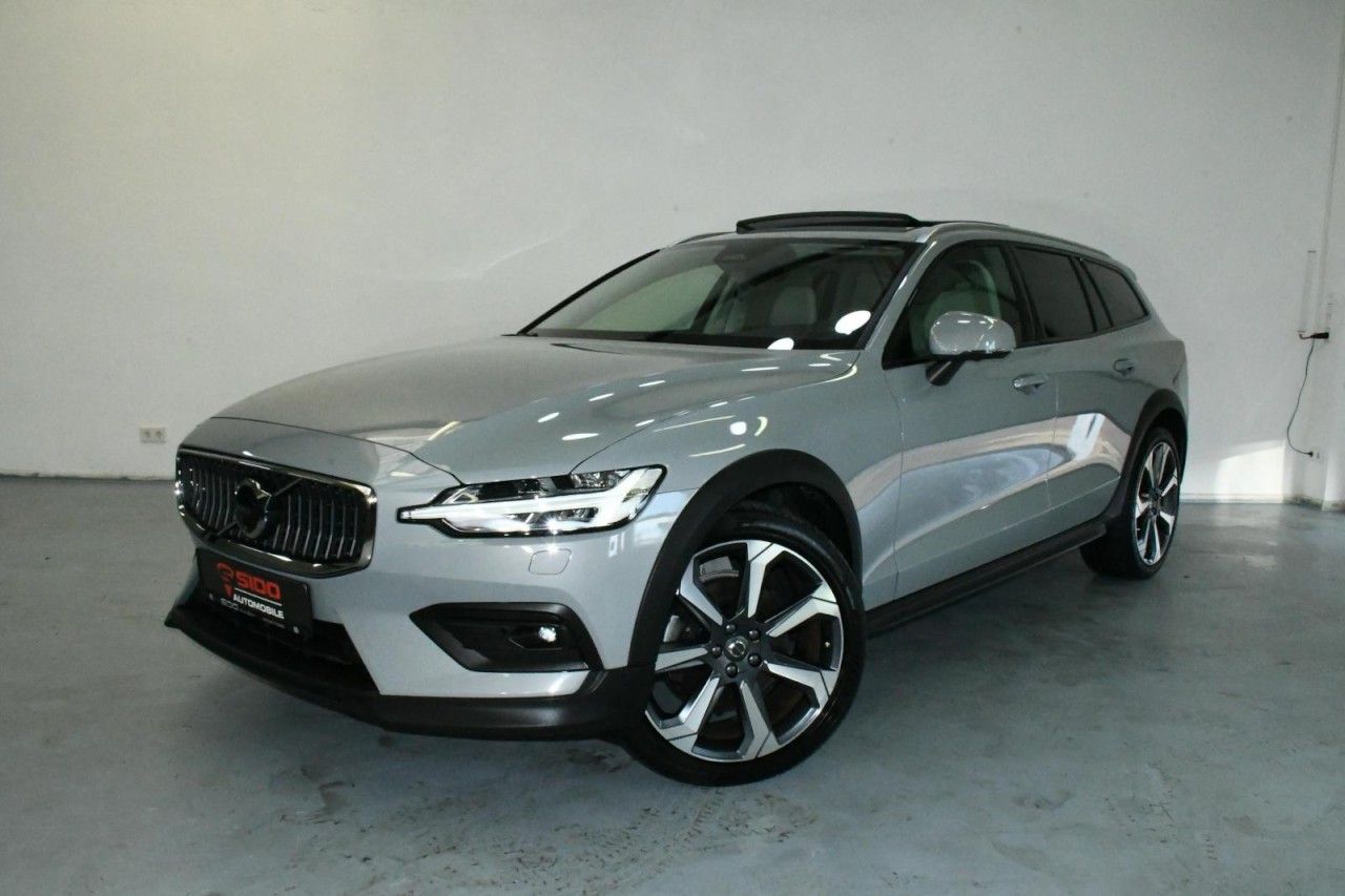 Volvo V60 Cross Country AWD Ultim ACC*PAN*H&K*AHK*SBEL
