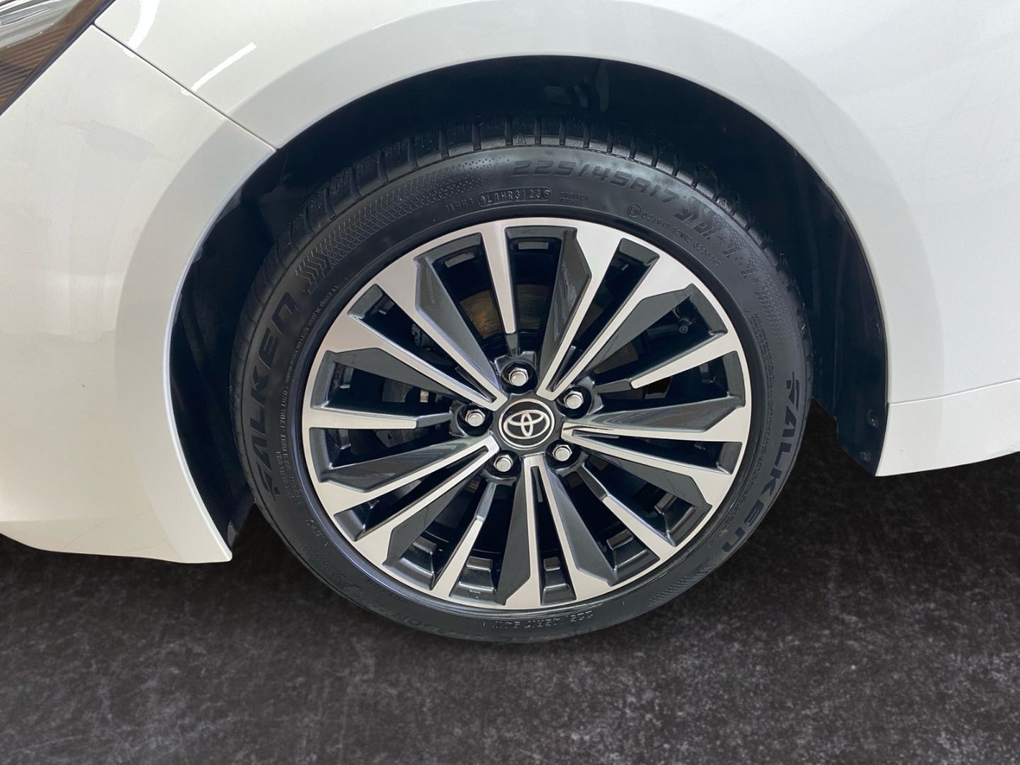 Toyota Corolla 1.8 Hybrid Team D *LED*ACC*CAM*SHZ*PDC*