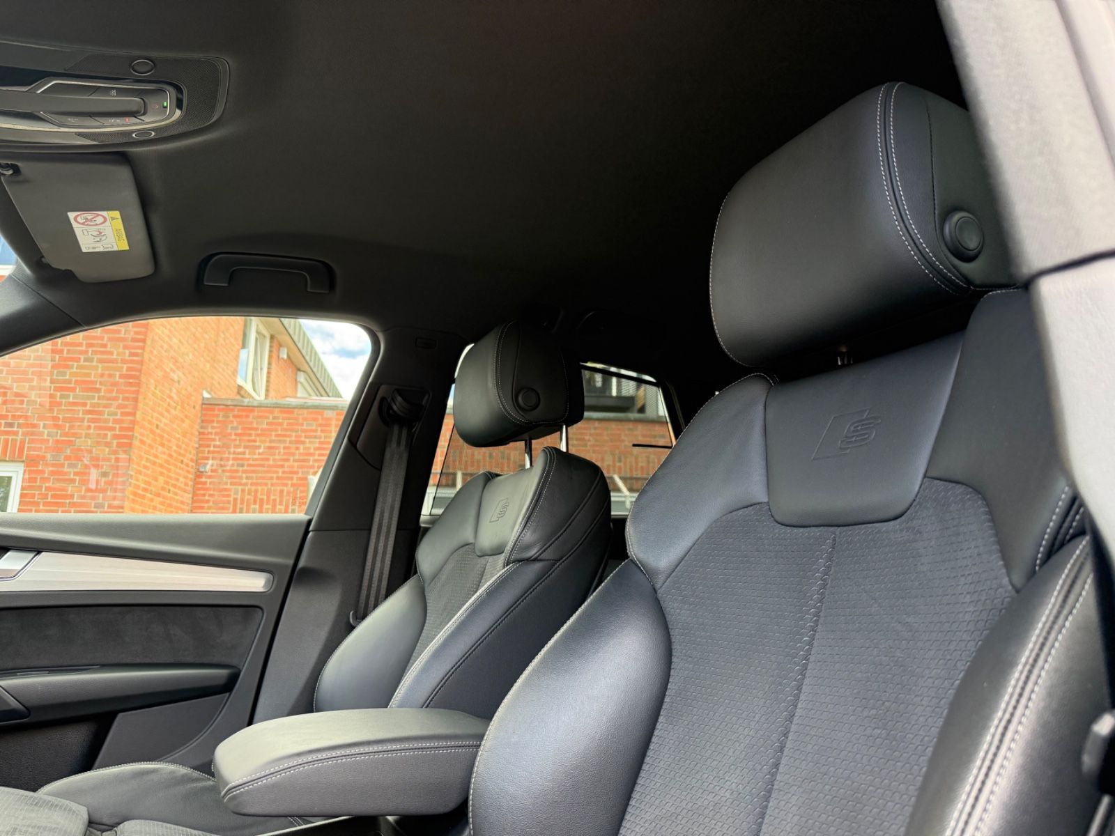 Audi Q5 40 TDI quattro S line - Samsaru's Car Outlet