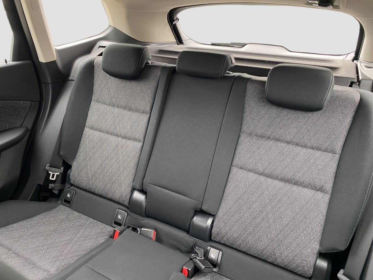 BMW X1 xDrive23i SpurAss - Samsaru's Car Outlet