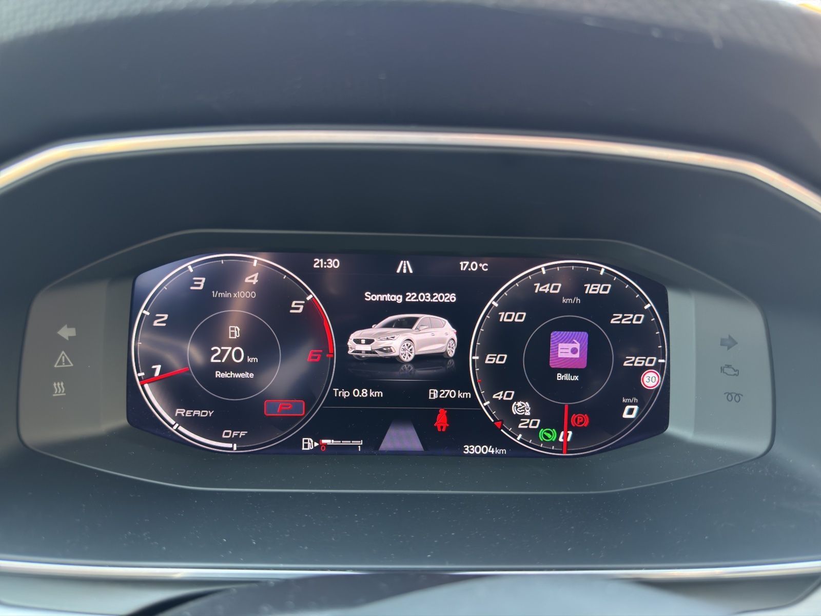 Seat Leon 2.0 TDI FR AHK Pano LED LM 18" Navi PDC vo+