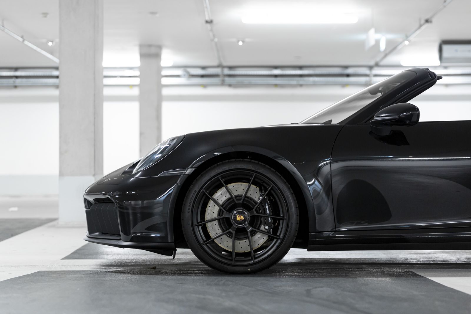 Porsche 911 Targa 4GTS - Samsaru's Car Outlet