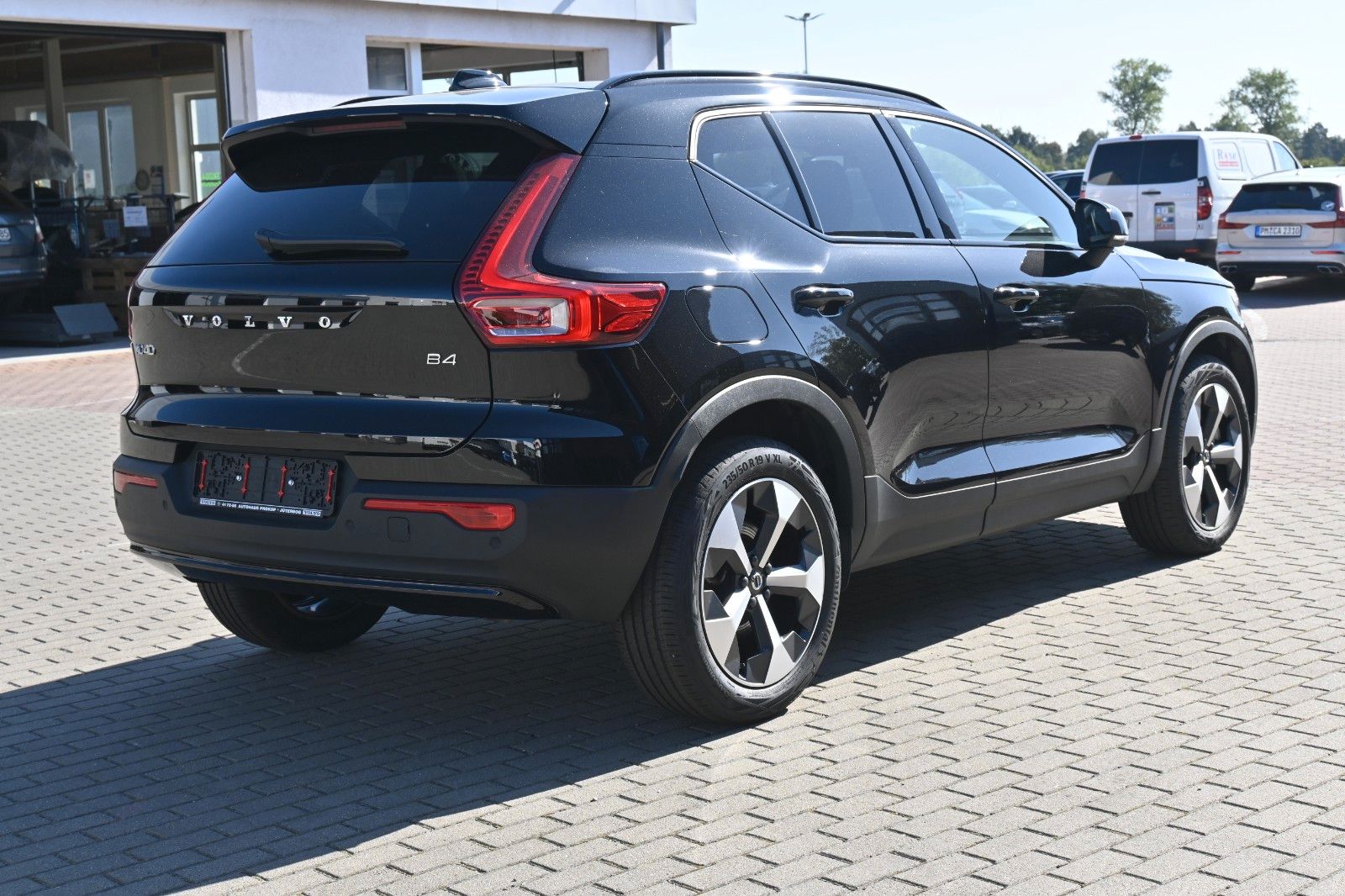 Volvo XC40 B4 DSG Ultra Dark*PANO*RFK*ACC*AHK