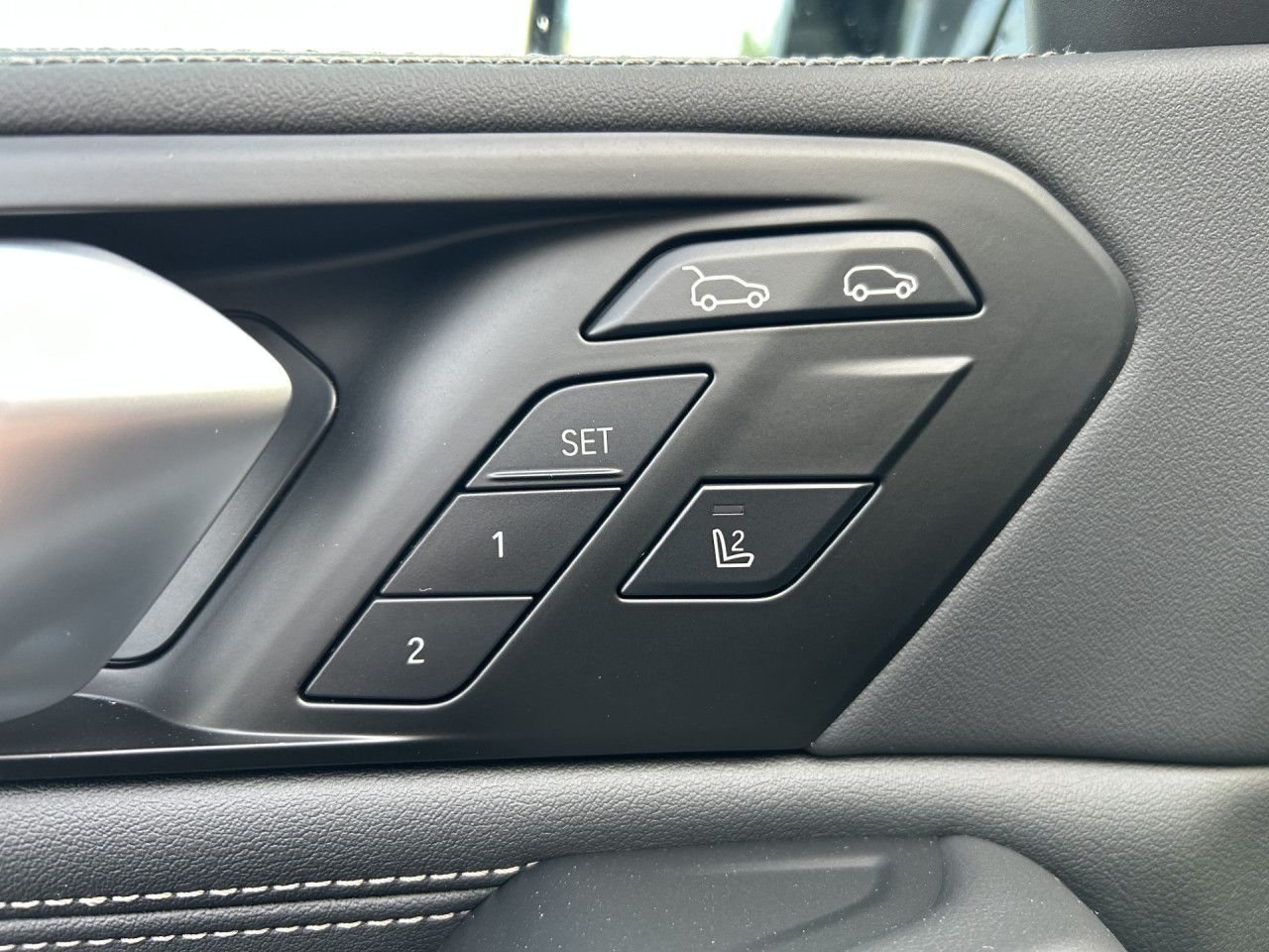 BMW X6 xDrive40i M Sport Pro AHK Pano DAPro PaPro HK