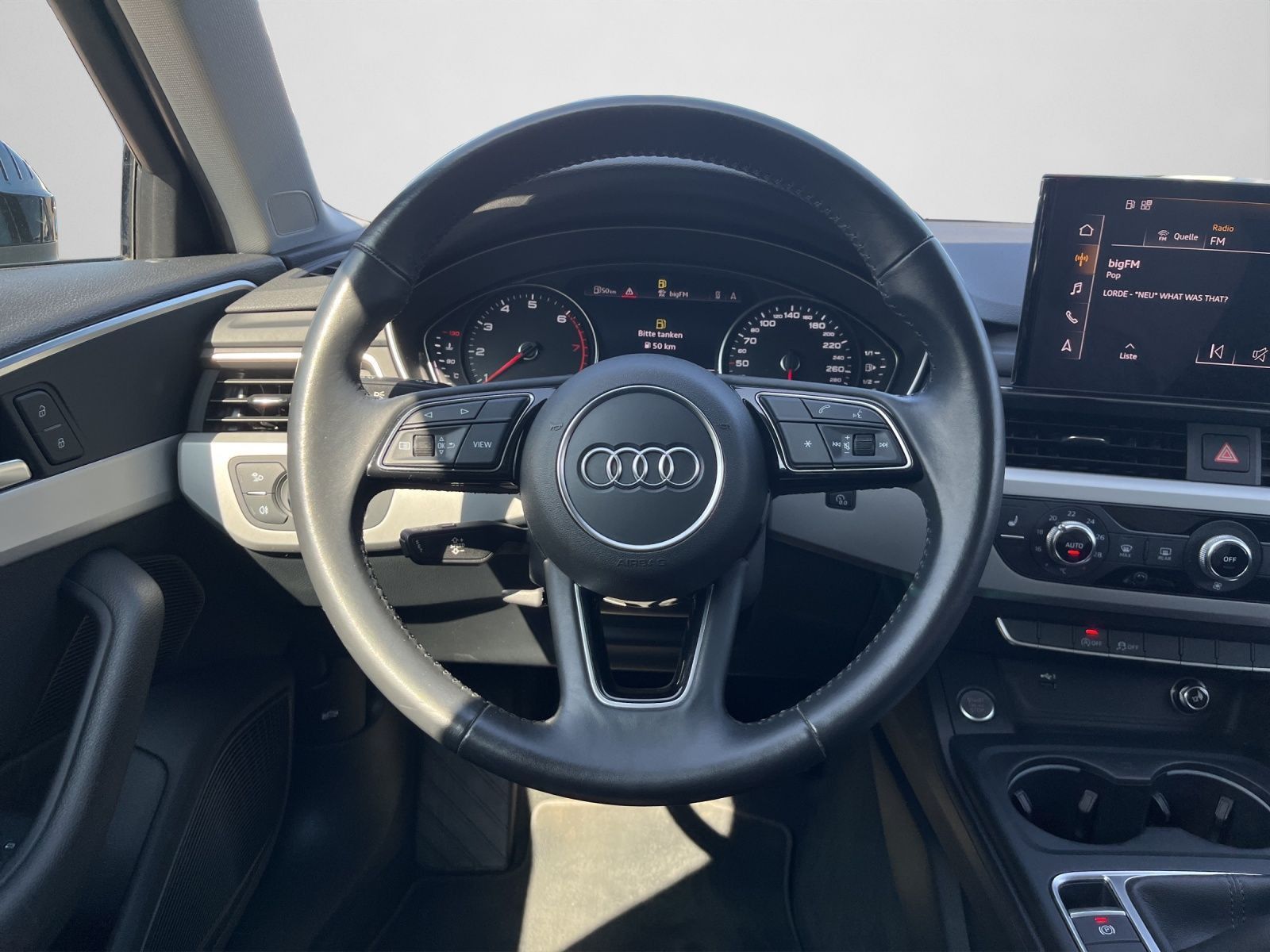 Audi A4 Avant 35 TFSI - Samsaru's Car Outlet