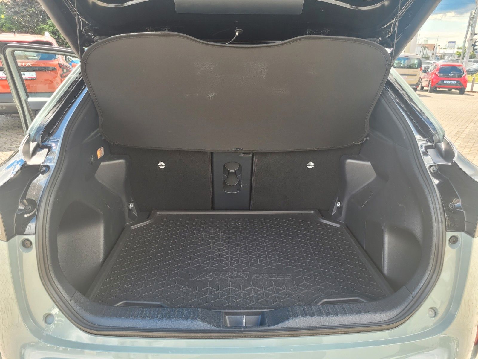 Toyota Yaris Cross Hybrid 4x4 Premiere Edt.*Vollausst.*