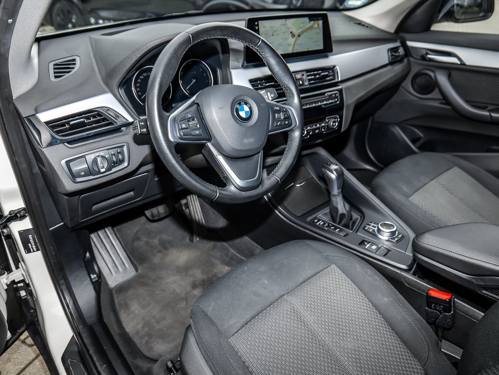 BMW X1 xDrive25e - Samsaru's Car Outlet