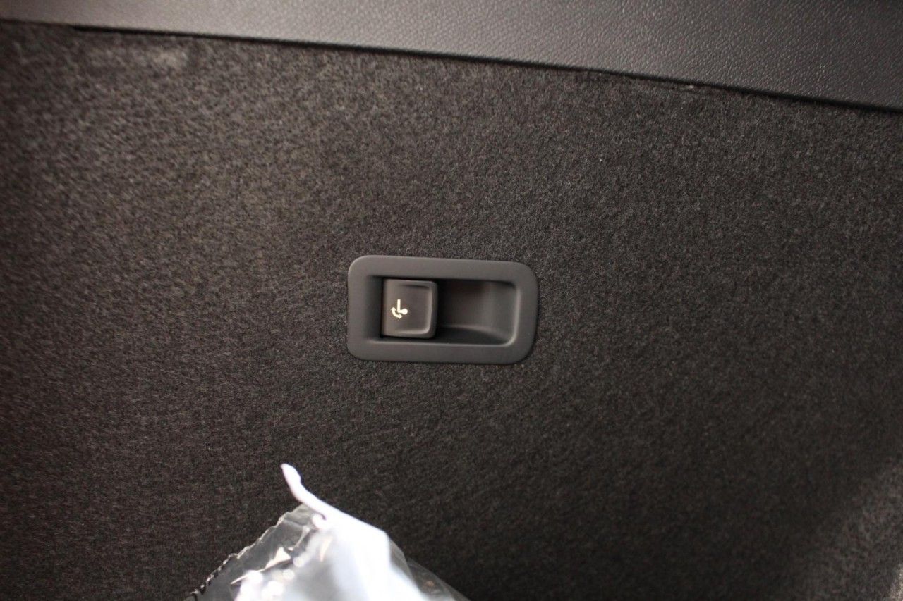 Cupra Formentor VZ 2.0 TSI DSG 4Drive 4JGAR/AHK/PANO/e