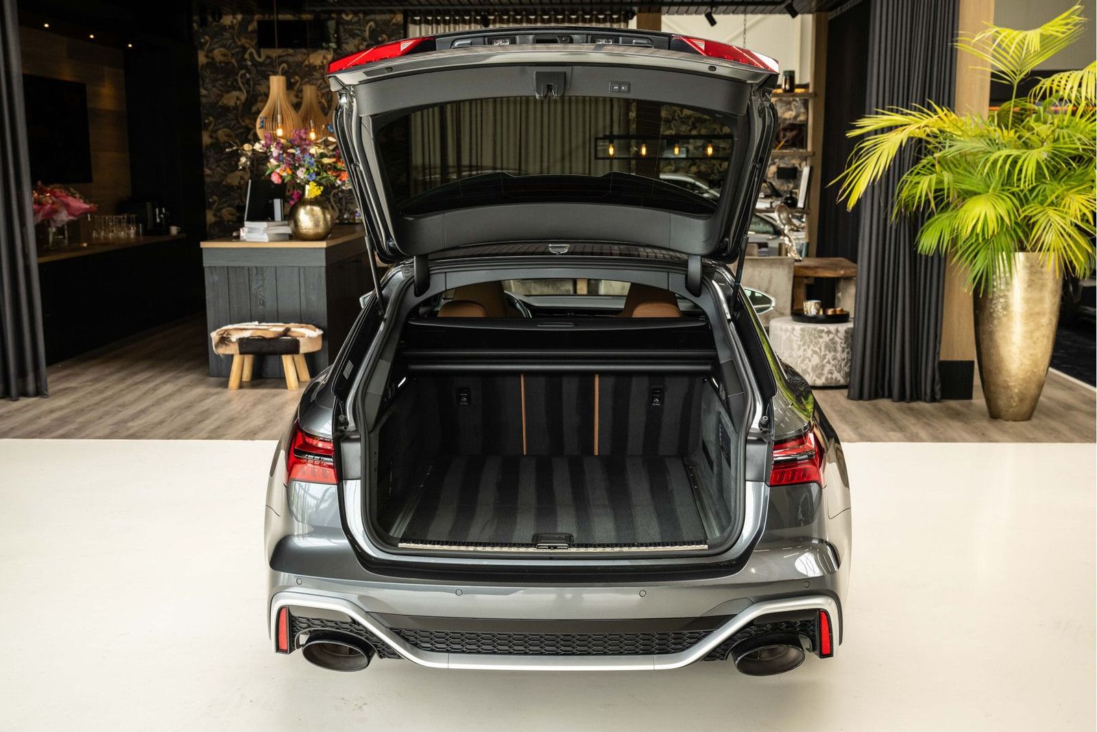 Audi RS6 Avant TFSI quattro | BTW | AHK | PANO | B&O