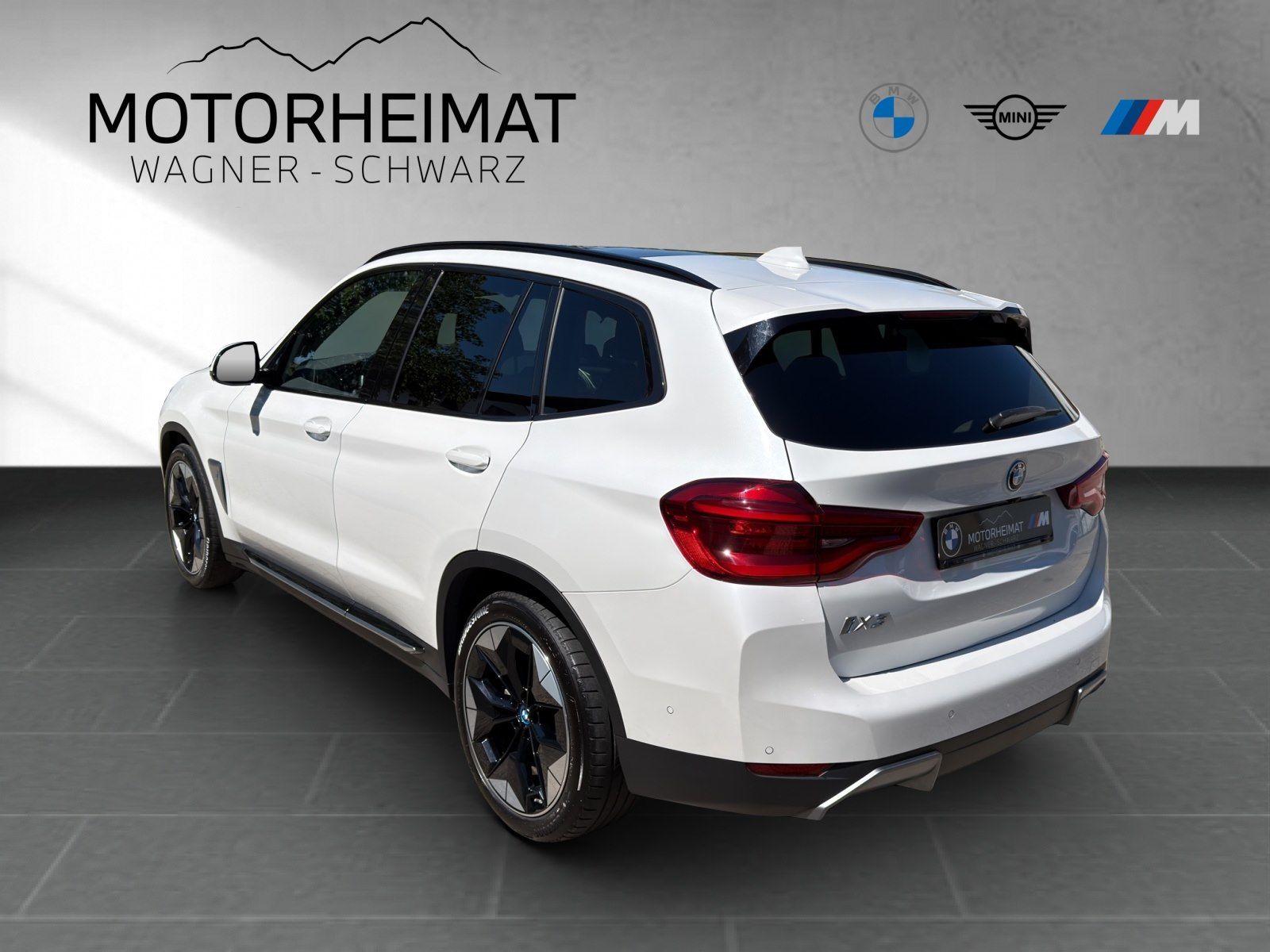 BMW iX3 Impressive Pano HUD ACC 360°