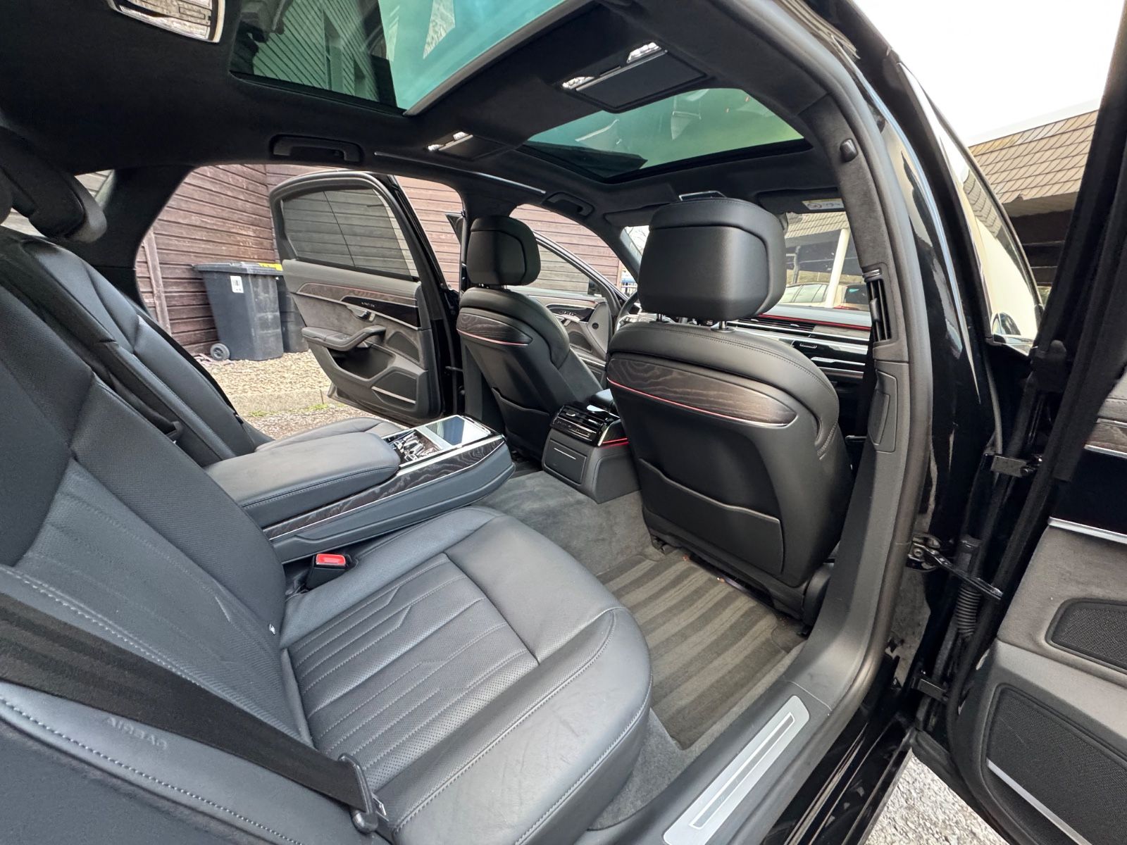 Audi A8 L 50 TDI Lang quattro S-Line Black - Samsaru's Car Outlet